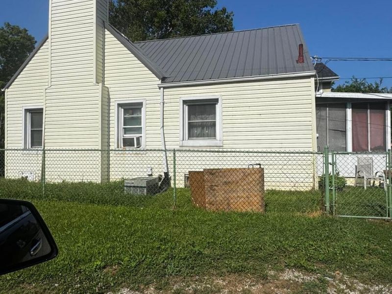 978 E 18th Avenue, Columbus, OH 43211 Photo 2