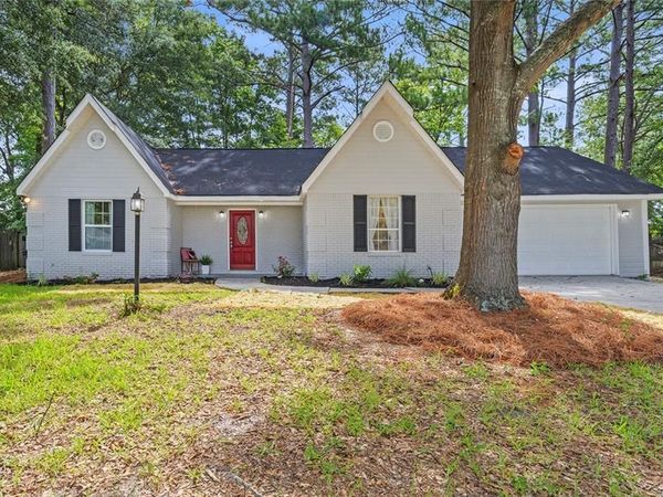321 Doublegate Drive , Bonaire, GA 31005