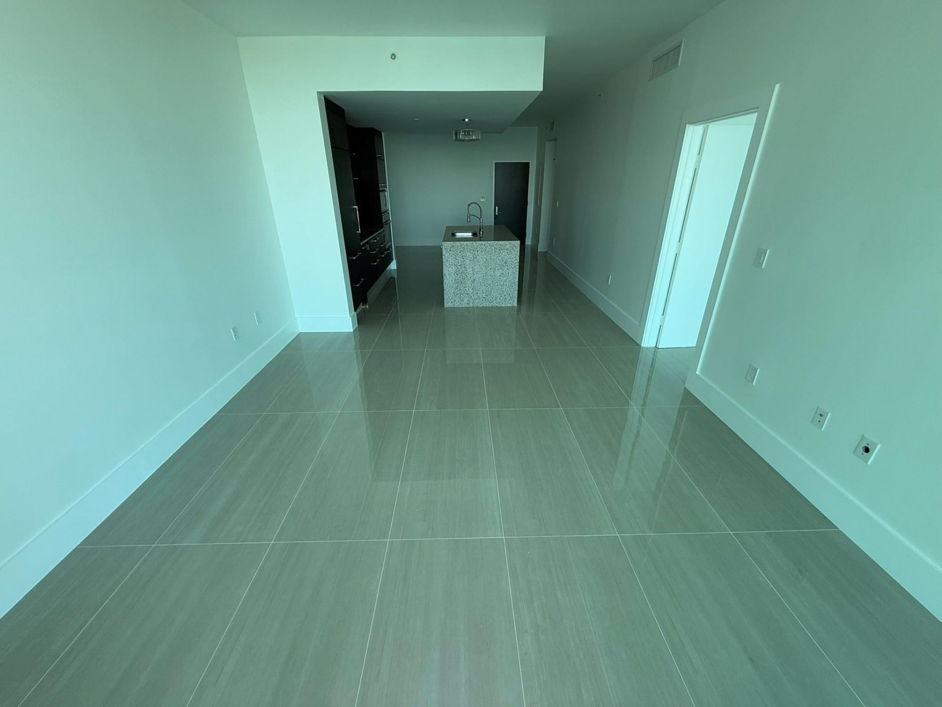 900 Biscayne Boulevard, Unit 2807, Miami, FL 33132 Photo
