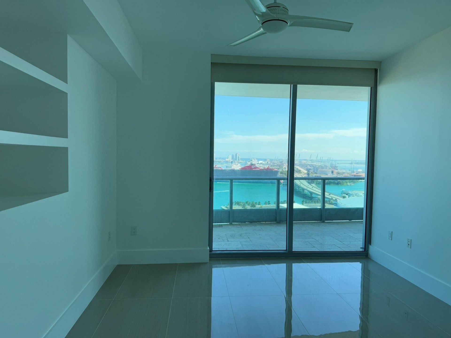 900 Biscayne Boulevard, Unit 2807, Miami, FL 33132 Photo