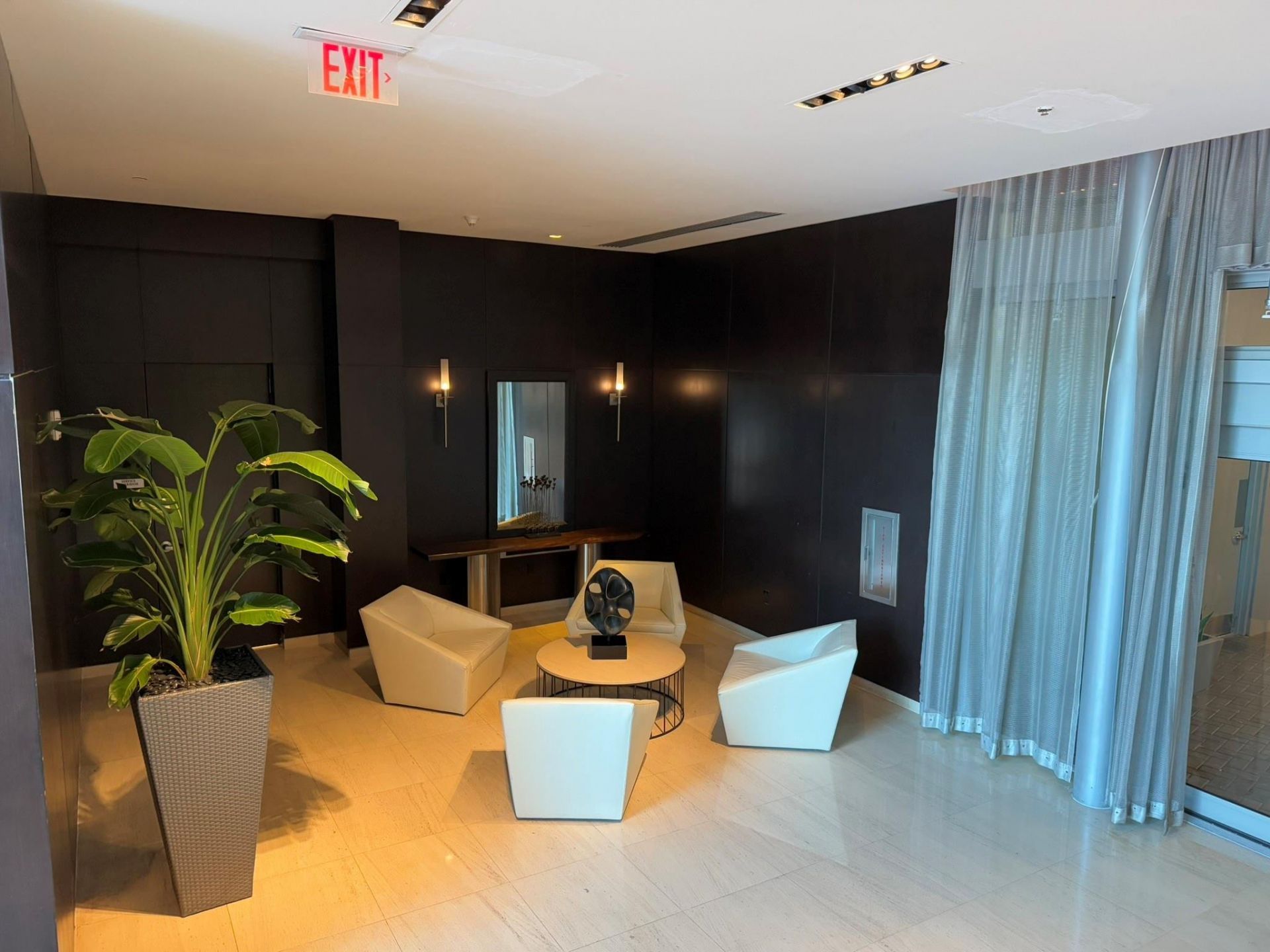 900 Biscayne Boulevard, Unit 2807, Miami, FL 33132 Photo