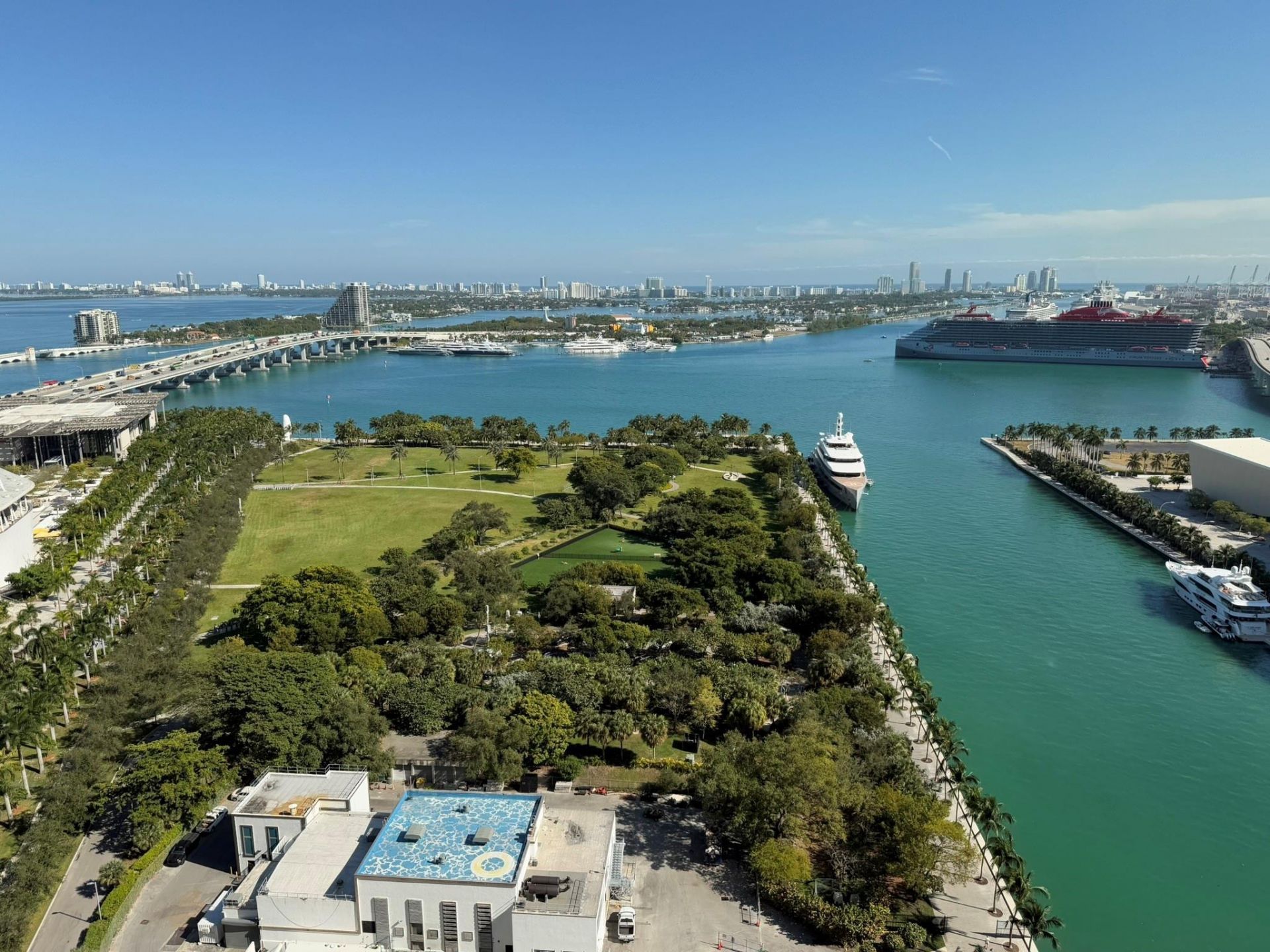 900 Biscayne Boulevard, Unit 2807, Miami, FL 33132 Photo