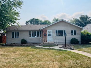 508 Kneale Avenue S, Thief River Falls, MN 56701