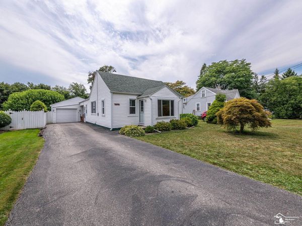 6243 Dallas Road, Monroe, MI 48161
