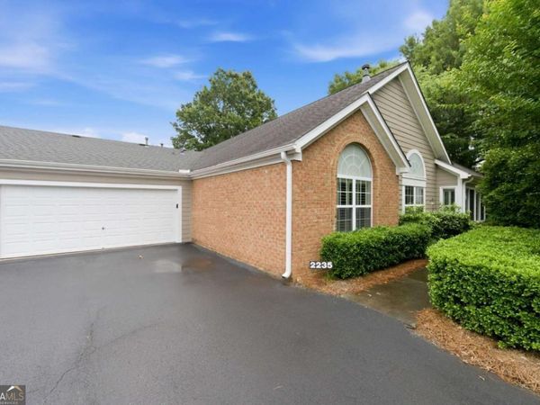 2235 Orchard Place, Roswell, GA 30076