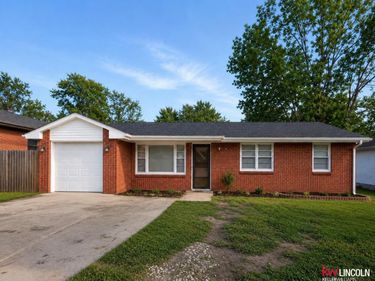 6701 Vine Street, Lincoln, NE 68505