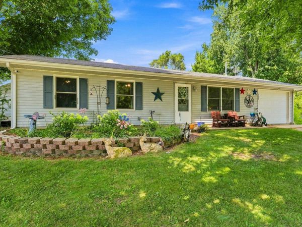 555 E Wendell Jacob Avenue, Angola, IN 46703