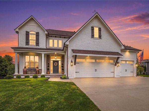 15309 Barton Street, Overland Park, KS 66221