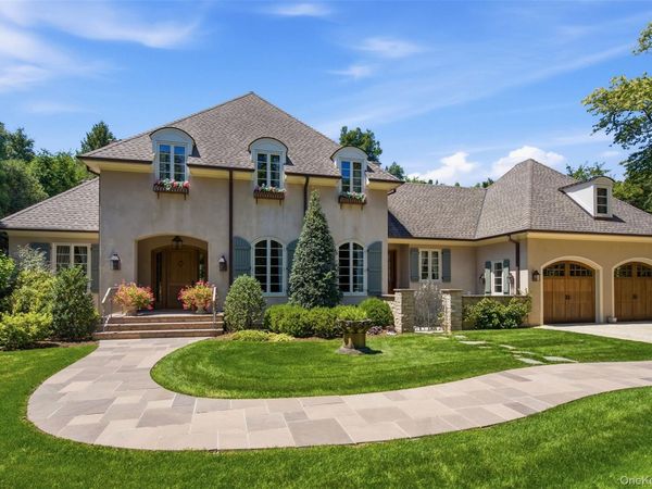 5 Puritan Place , Huntington, NY 11743