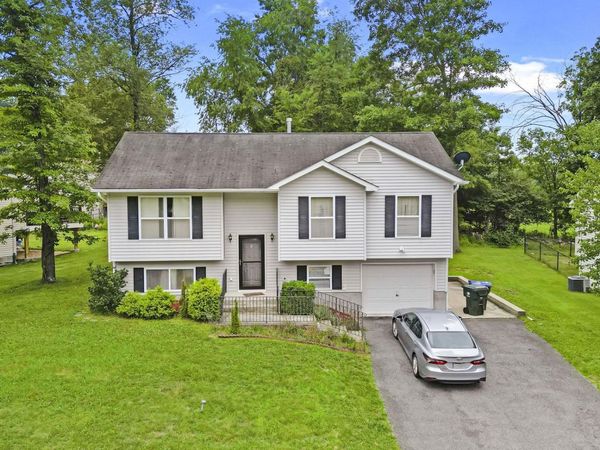 3 Stanford Court, Walden, NY 12586