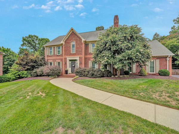 8352 Cardington DR , Roanoke, VA 24019