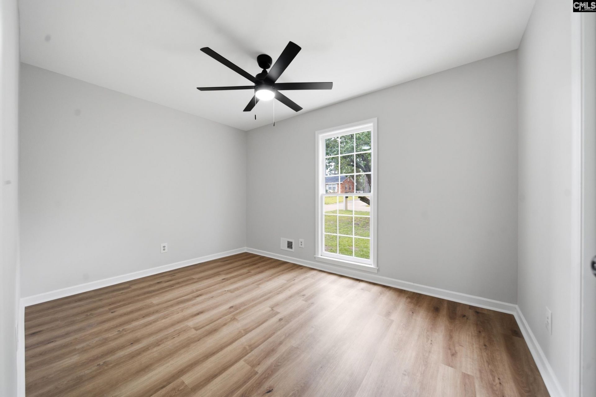 305 Seton Hall Drive  Photo 20