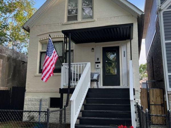 437 W 44th Place , Chicago, IL 60609
