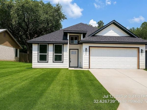 1023 Mustang Trail, Granbury, TX 76049