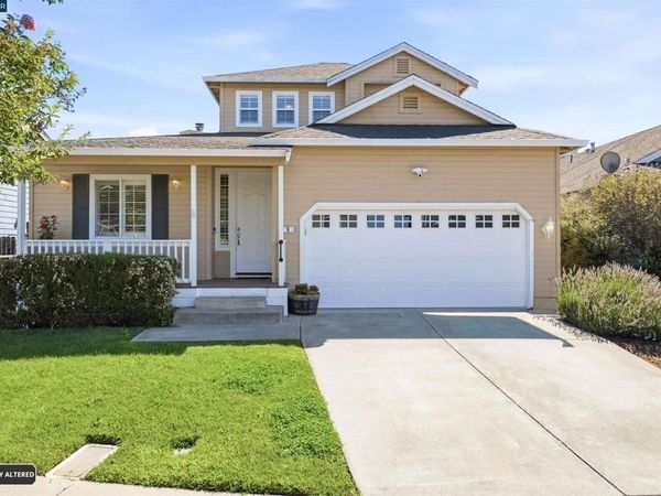 6 Moss Ct, Napa, CA 94558