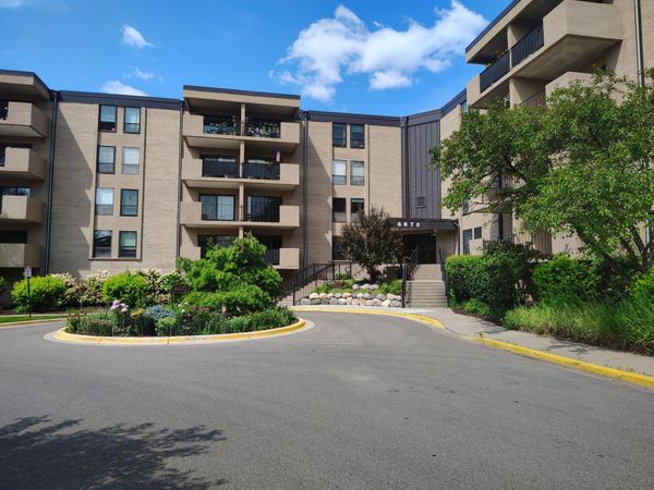 6670 Vernon Avenue S, Unit 407, Edina, MN 55436
