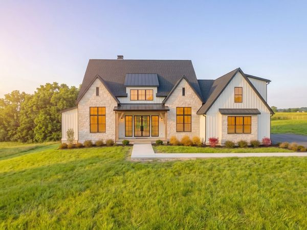 1 Santa Fe Pike, Columbia, TN 38401
