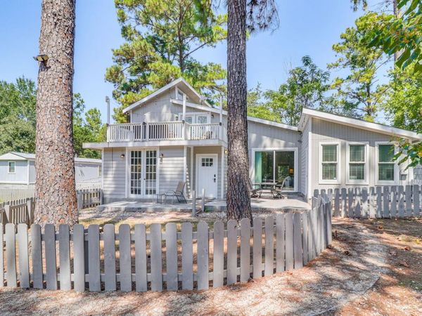 372 Plum ST, Bastrop, TX 78602