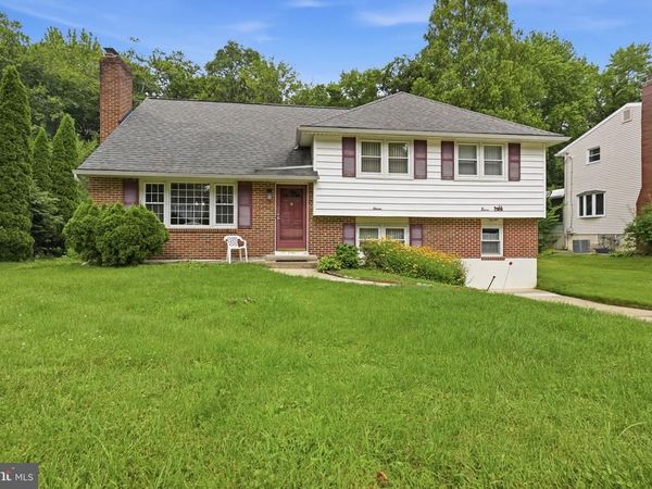 11 STURBRIDGE DRIVE, WILMINGTON, DE 19810