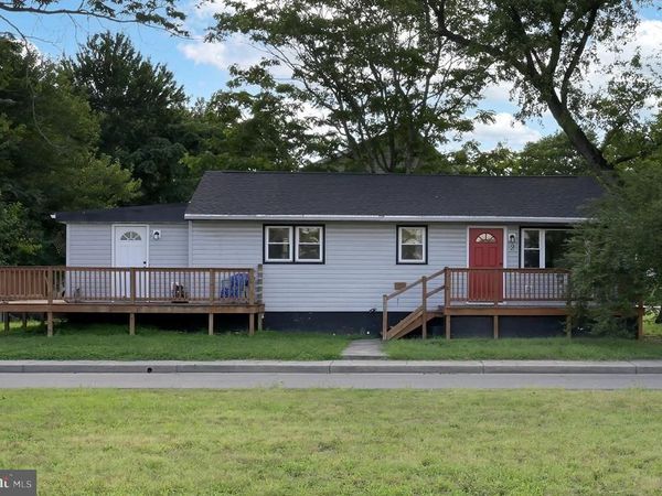 2 N RAILROAD AVENUE, DELMAR, DE 19940
