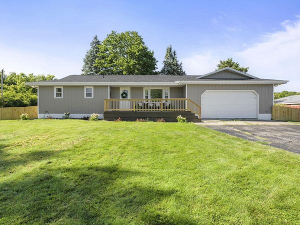 13550 Dragoon Trail, Mishawaka, IN 46544