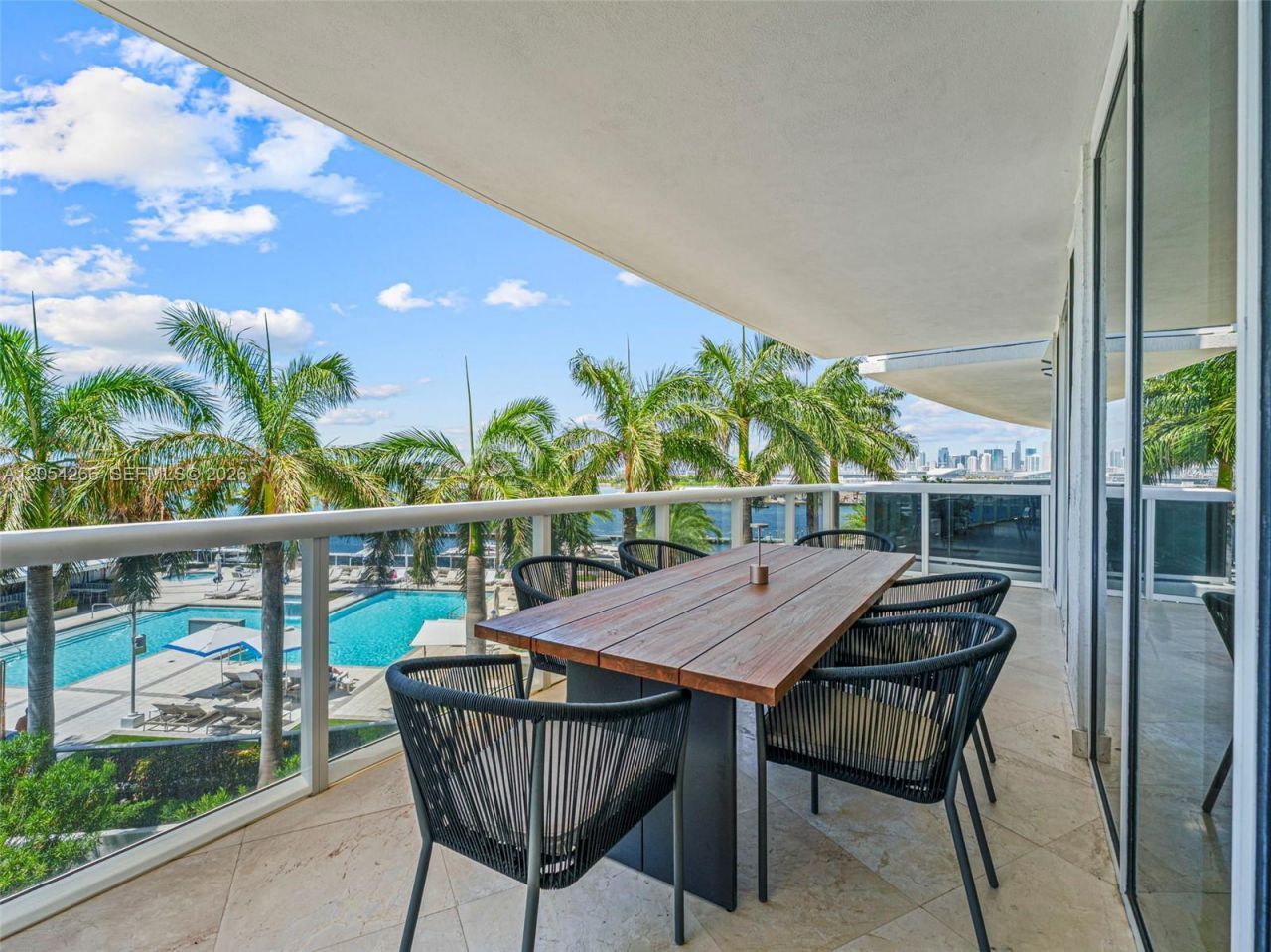400 Alton Rd , Unit 808, Miami Beach, FL 33139 Photo