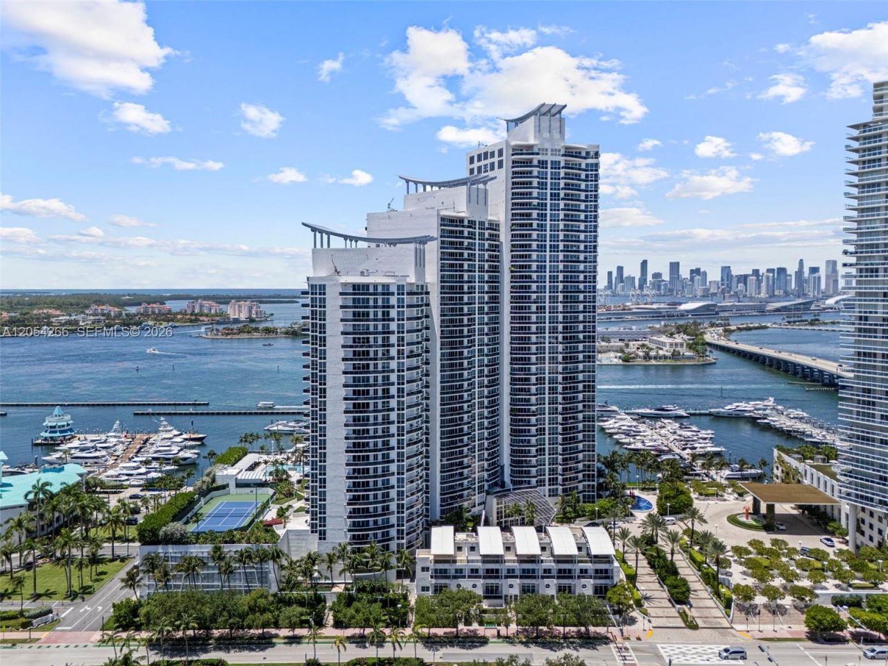400 Alton Rd , Unit 808, Miami Beach, FL 33139 Photo