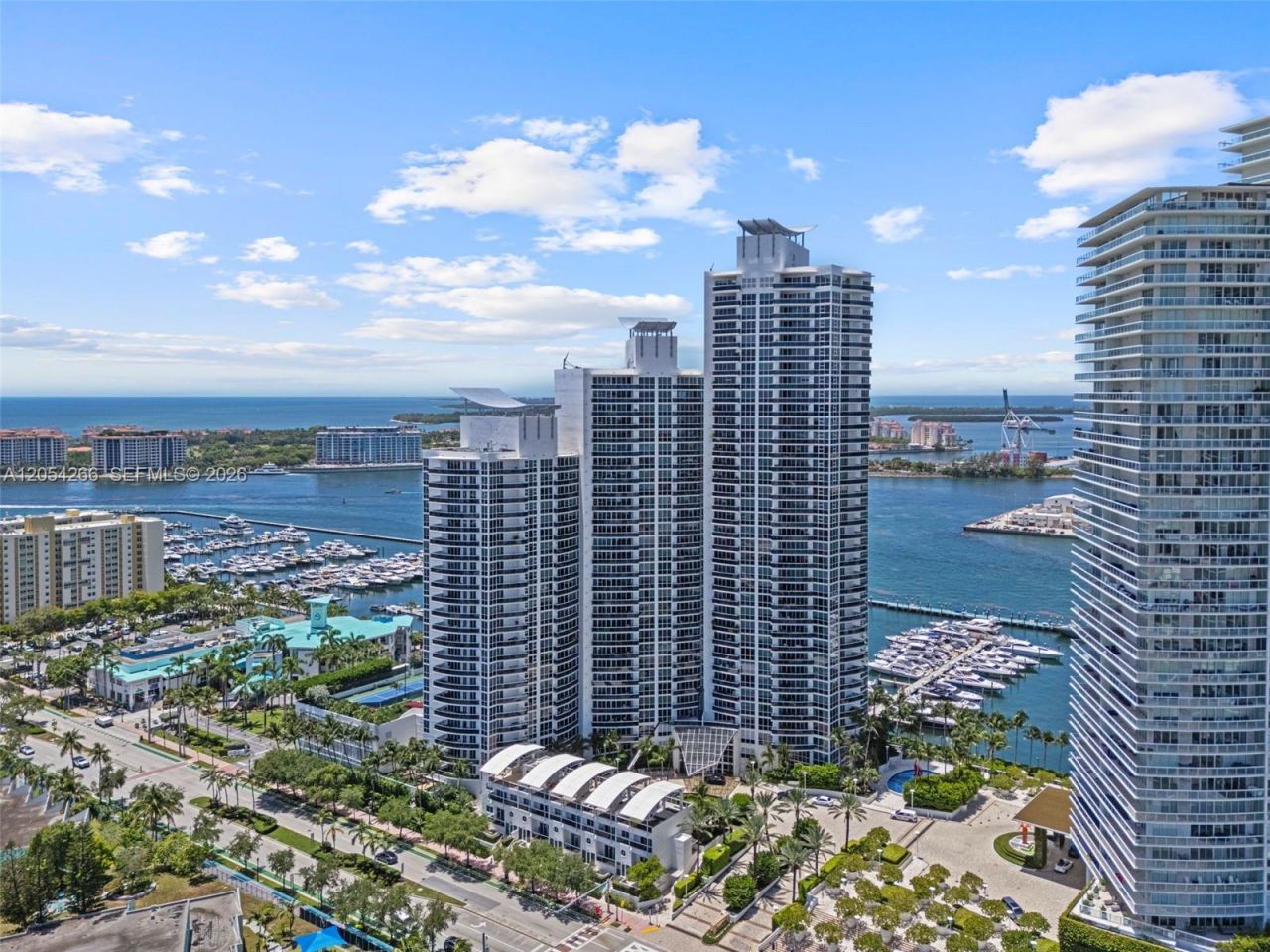 400 Alton Rd , Unit 808, Miami Beach, FL 33139 Photo