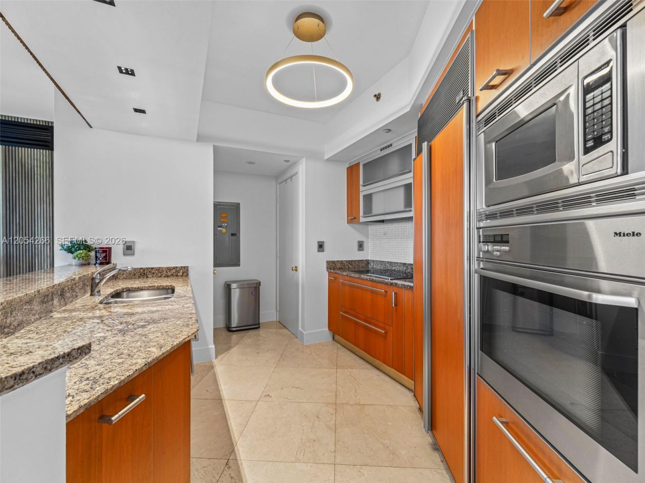 400 Alton Rd , Unit 808, Miami Beach, FL 33139 Photo