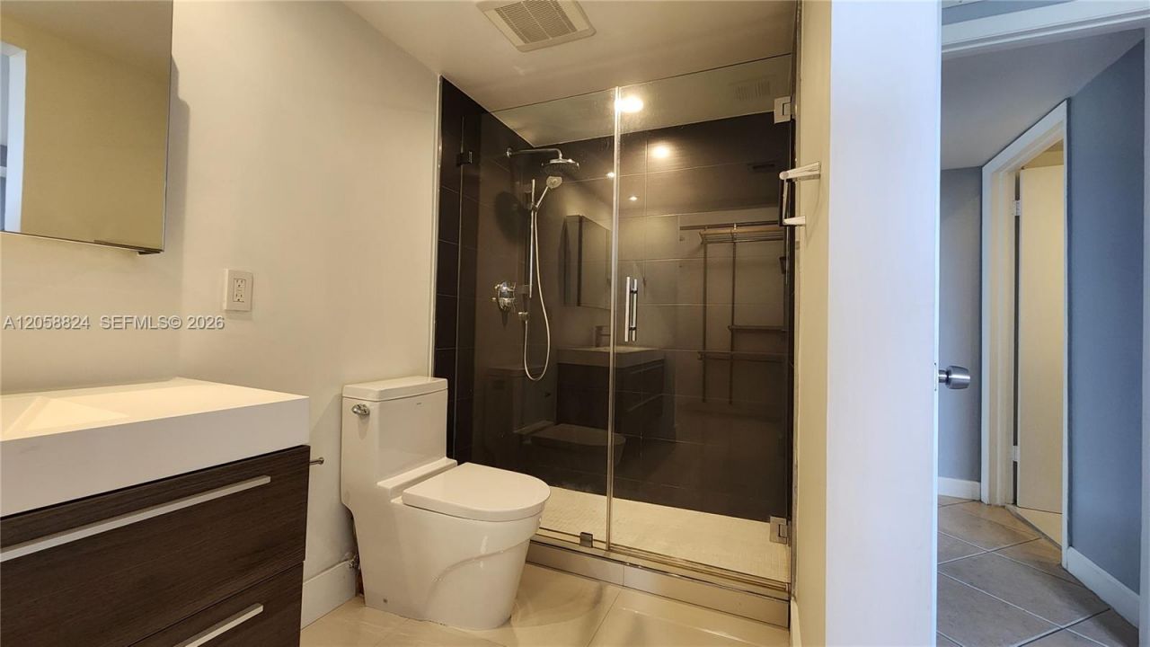 10985 SW 107th St, Unit 304, Miami, FL 33176 Photo