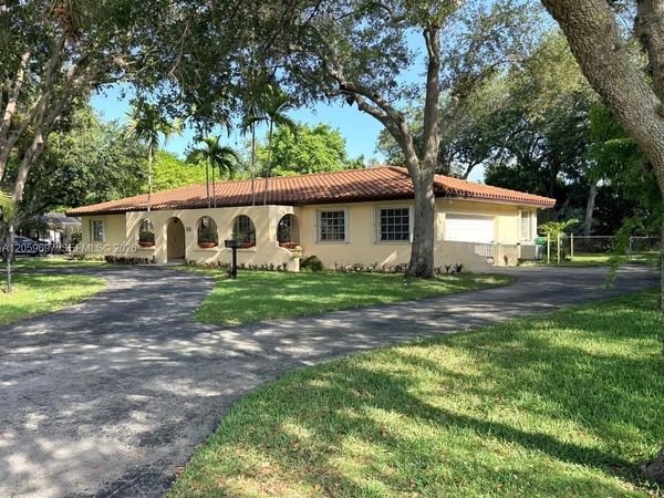 8520 SW 119 Street, Unincorporated Dade County, FL 33156