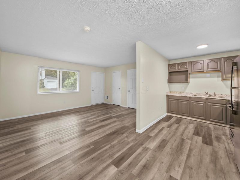 5407 Centner Lane, Columbus, OH 43232 Photo 12