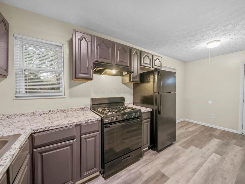 5407 Centner Lane, Columbus, OH 43232 Photo 16