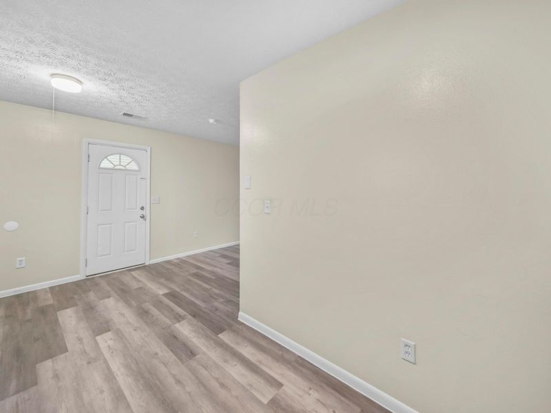 5407 Centner Lane, Columbus, OH 43232 Photo 17