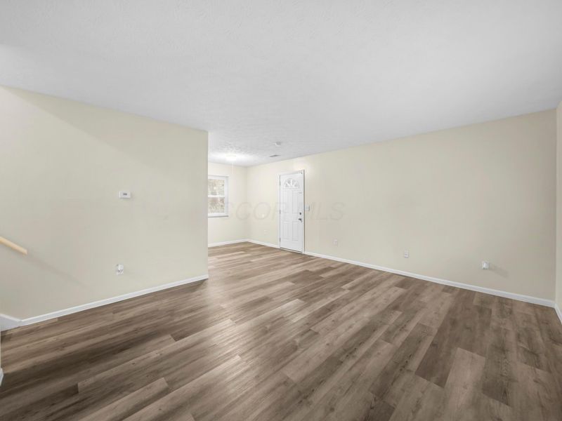 5407 Centner Lane, Columbus, OH 43232 Photo 6