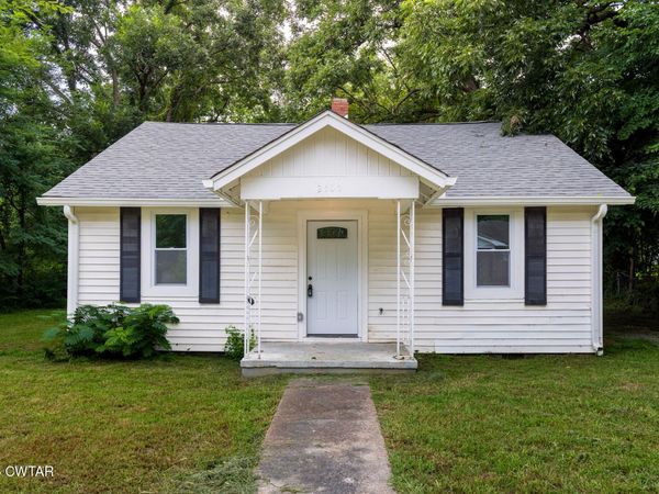 2105 Campbell Street , Humboldt, TN 38343