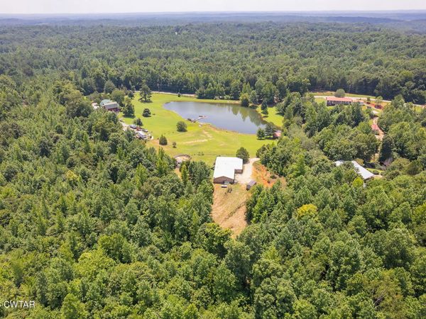 2750 Jeanette Holladay Road , Parsons, TN 38363