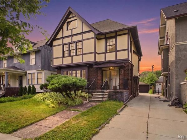 899 Edison Street , Detroit, MI 48202