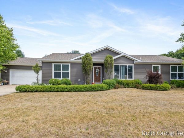 7861 Schooner Lane, Stanwood, MI 49346