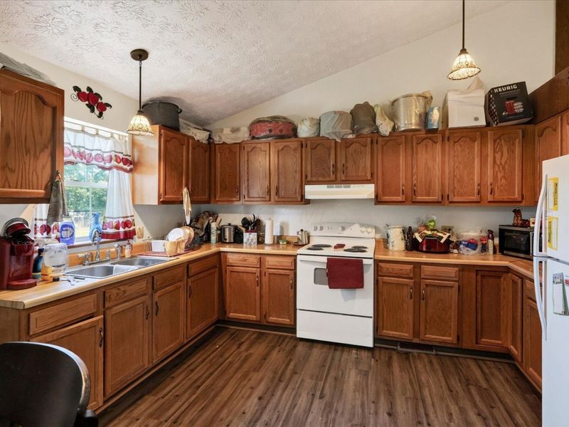 4551 Rapid Forge Road, Bainbridge, OH 45612 Photo 12