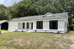 2526 Longbranch Drive photo 4