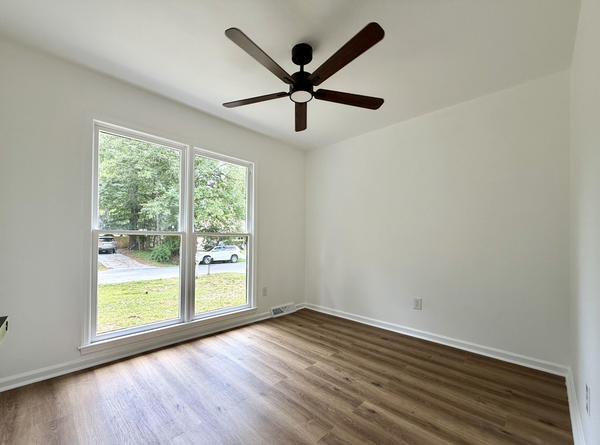 2526 Longbranch Drive Photo 24