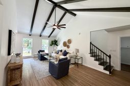 2526 Longbranch Drive photo 4