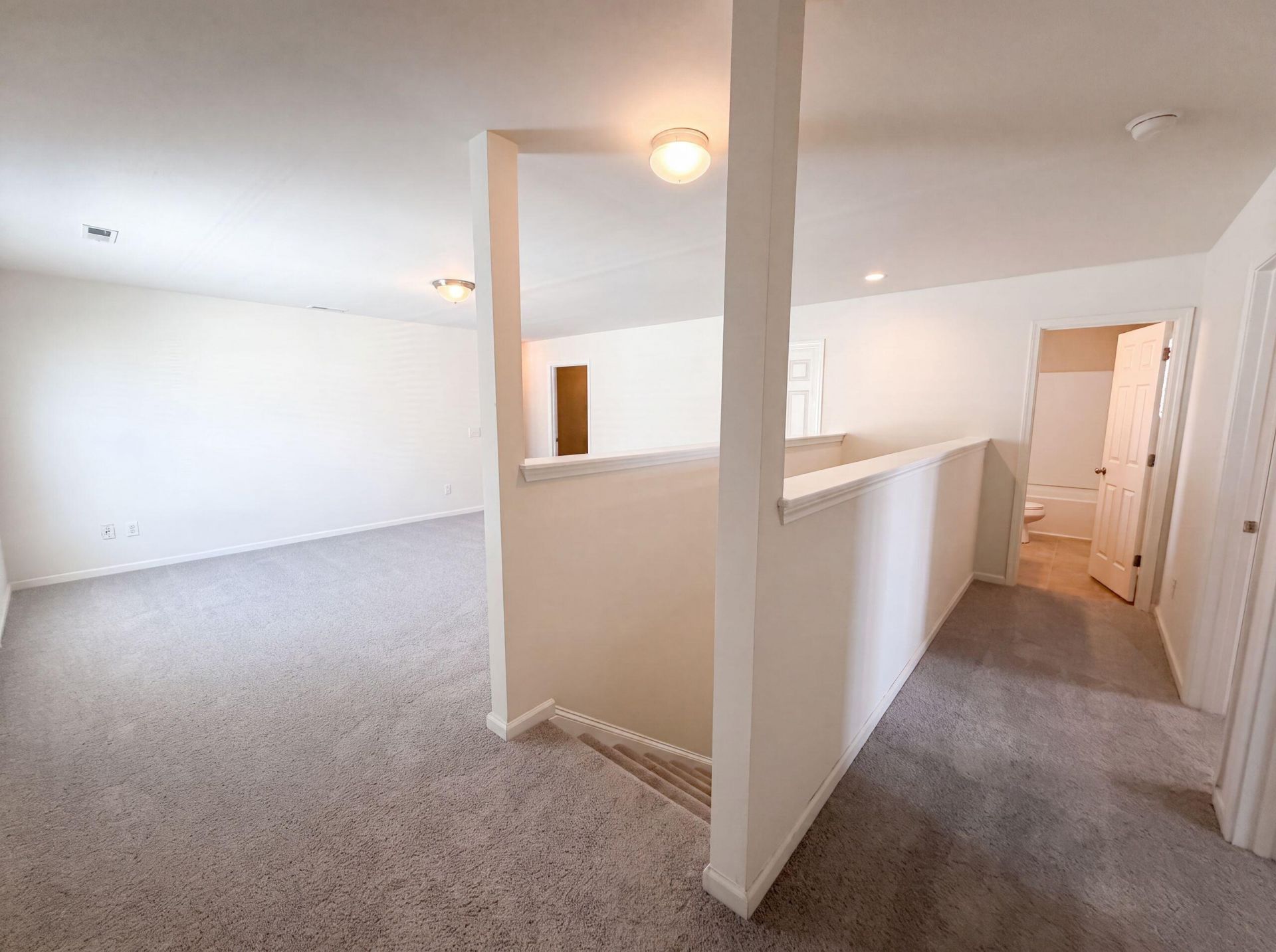 252 Cameron Street Photo 10