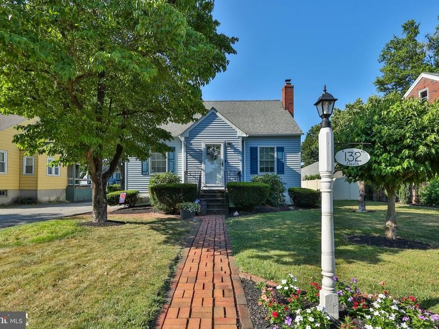 132 E Landis Street, Coopersburg, PA 18036 Main Photo