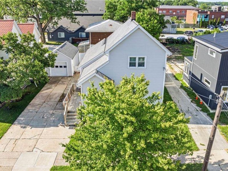216 2nd Street, Fairport Harbor, OH 44077 Photo 1