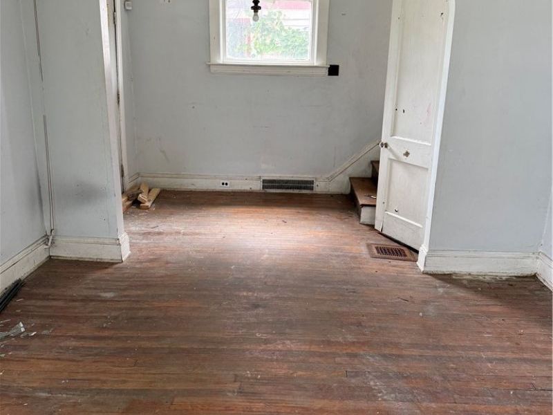 512 E 112th Street, Cleveland, OH 44108 Photo 14