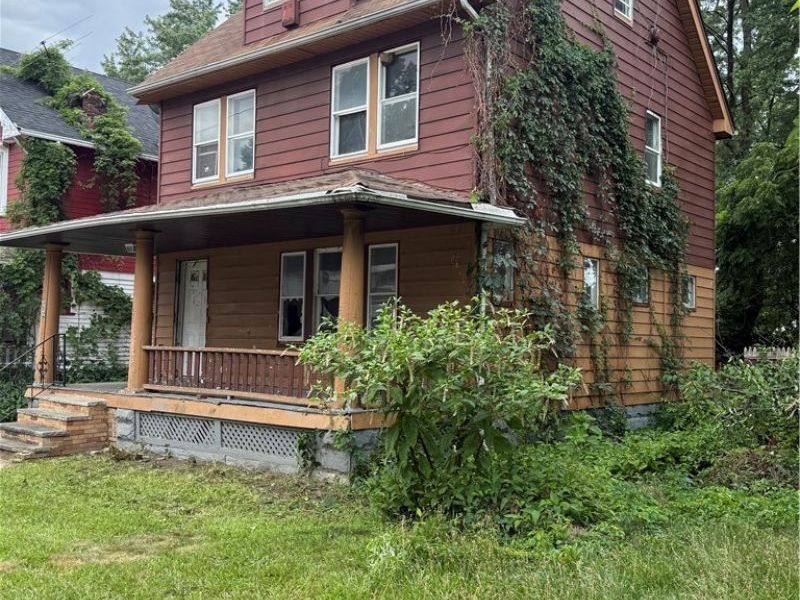 512 E 112th Street, Cleveland, OH 44108 Photo 2