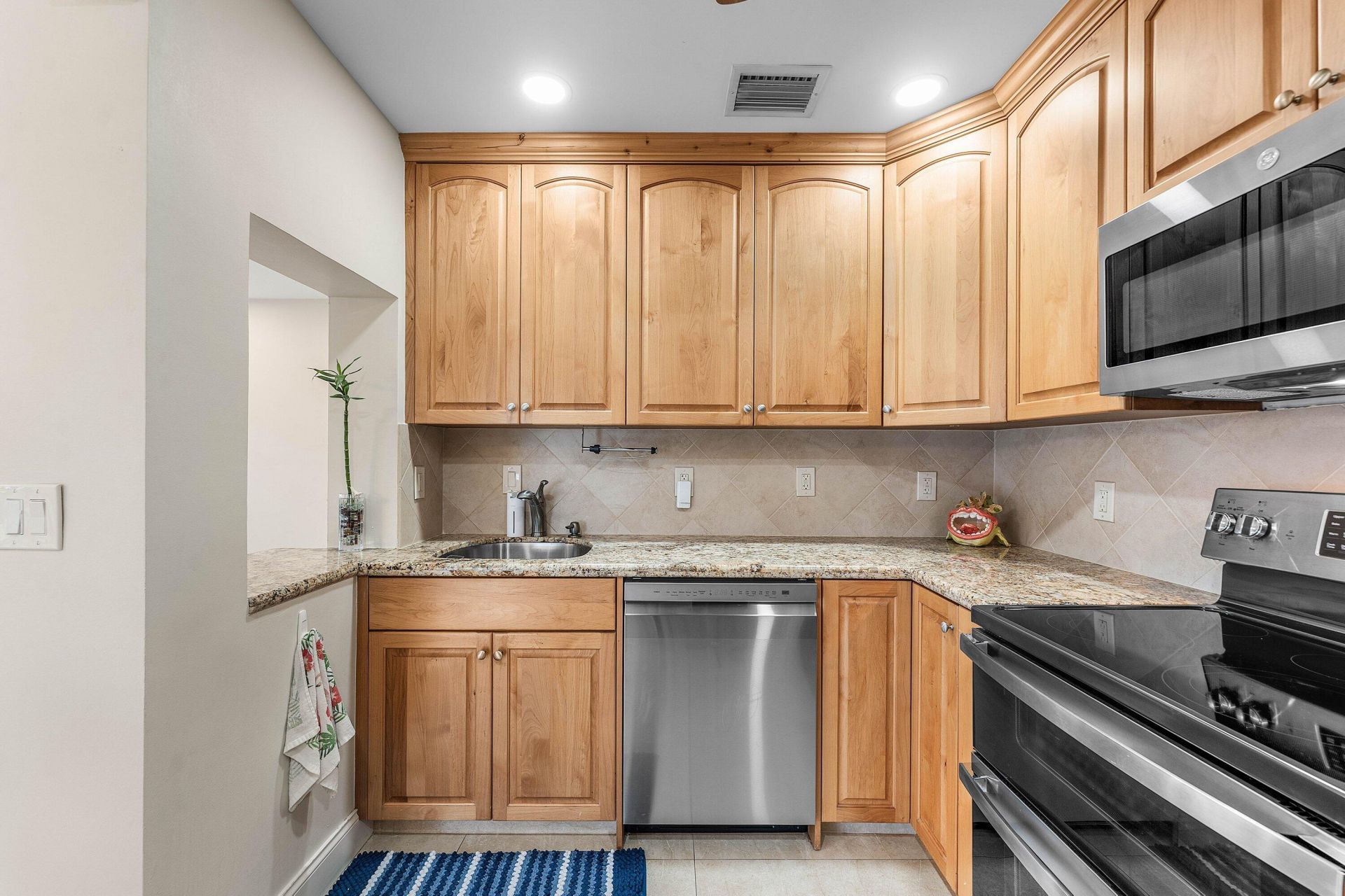 362 Yorktowne Circle, Atlantis, FL 33462 Photo