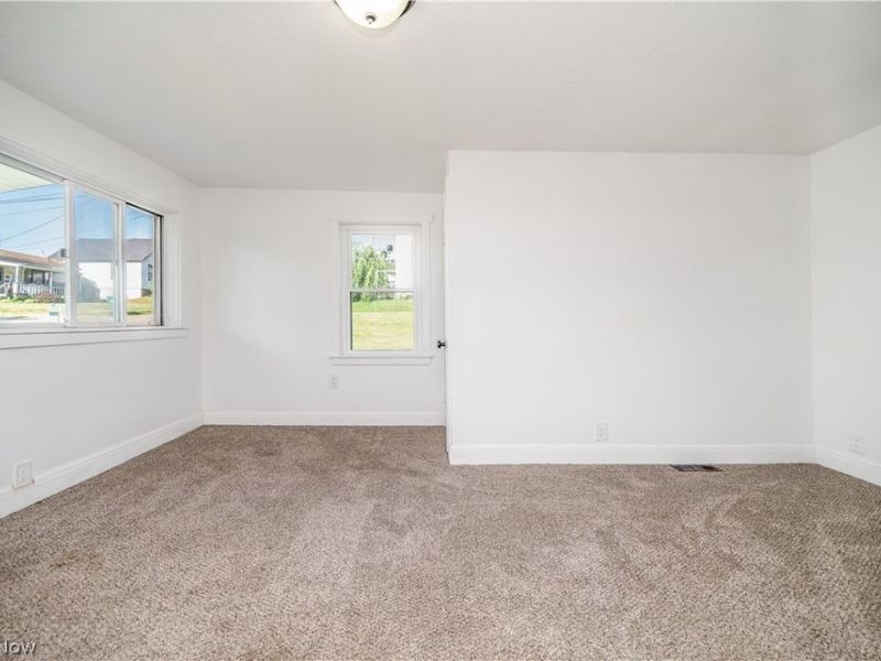 235 Sherman Street, Lisbon, OH 44432 Photo 9